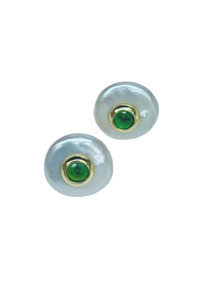 Emerald pearl stud