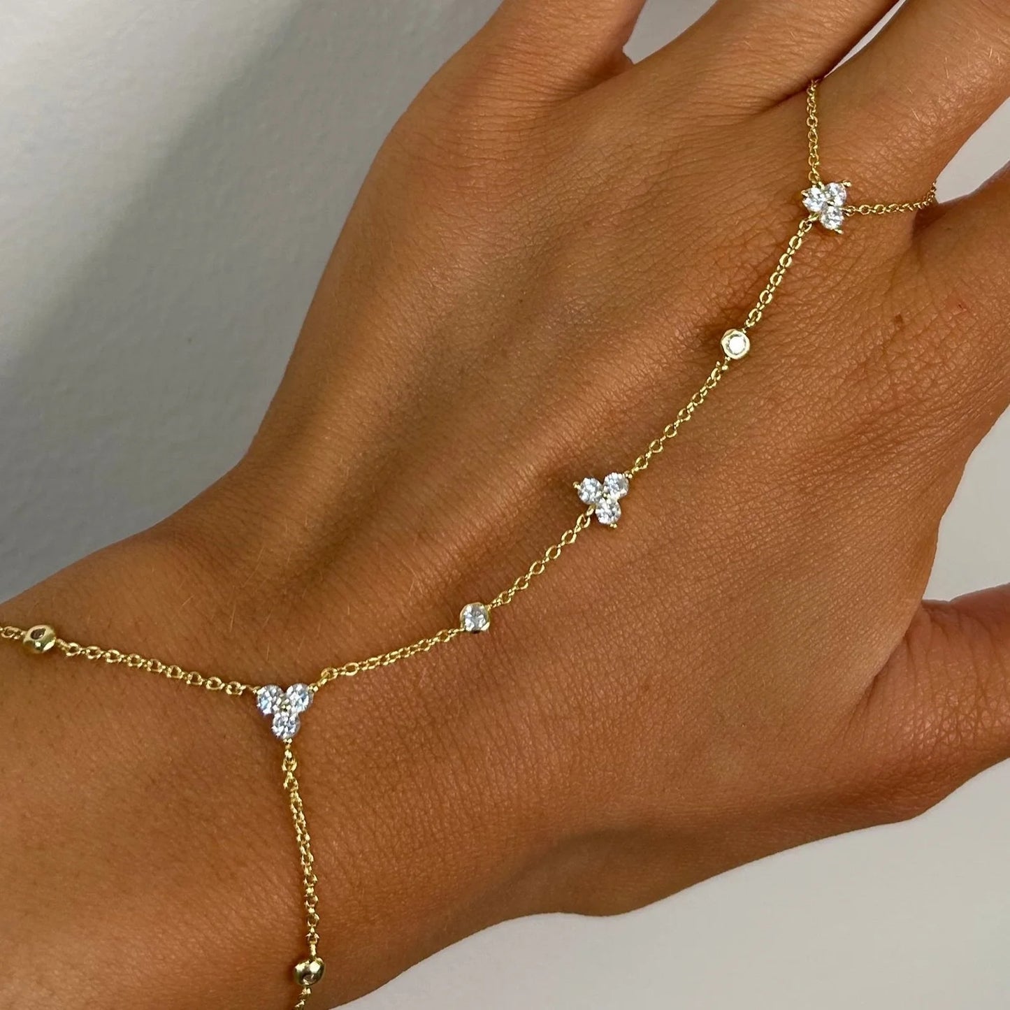 Trinity hand chain
